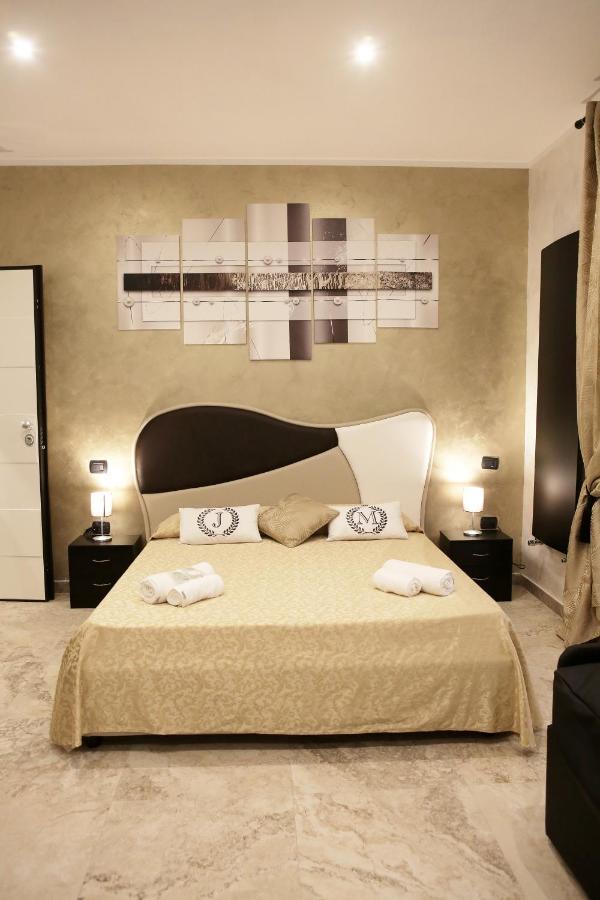 Jadore Monic Roma Exterior foto