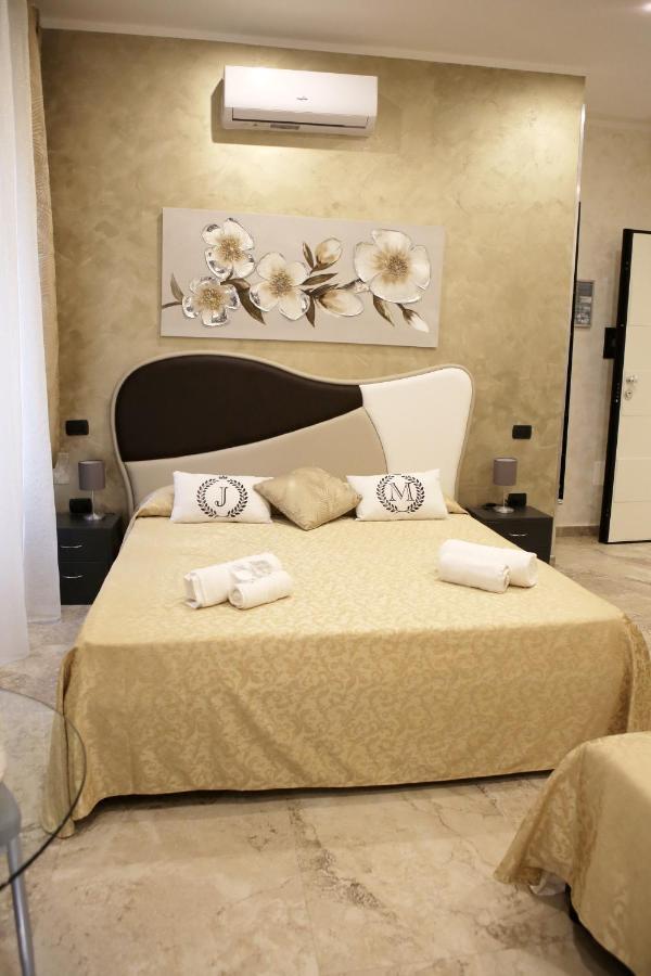 Jadore Monic Roma Exterior foto